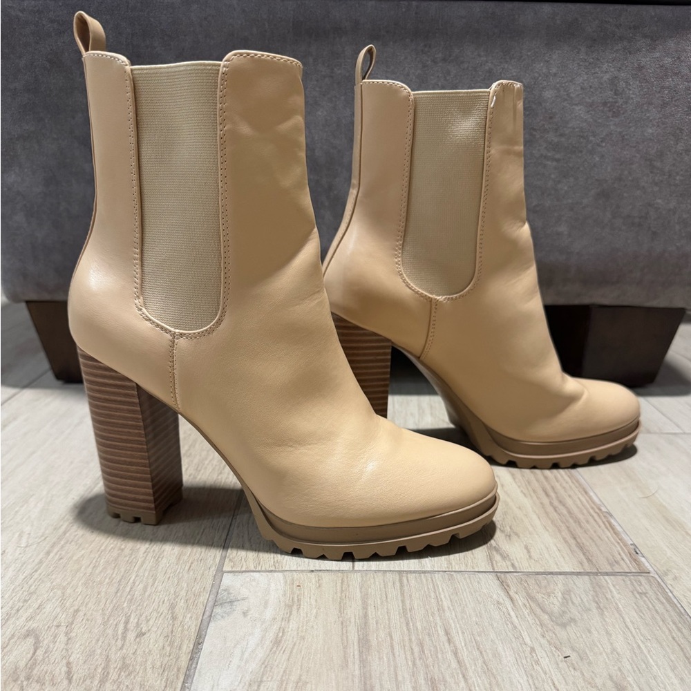 JustFab Cream Heeled Boots size 8.5